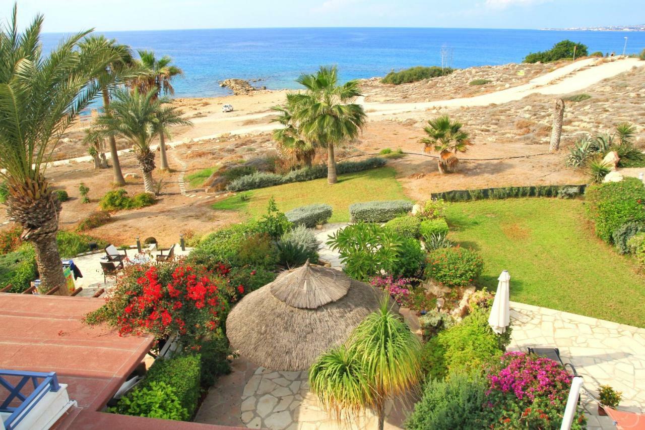 Sea Front Villa Vera Klorakas Екстериор снимка